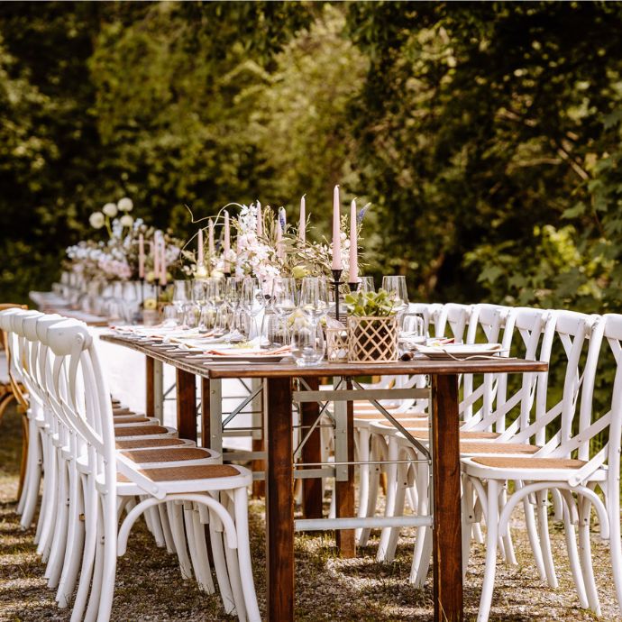 Holztisch groß mieten für Event & Hochzeit