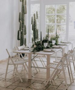 Weißer Holztisch für Events mieten