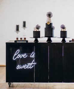 Neon Schild "love is sweet"